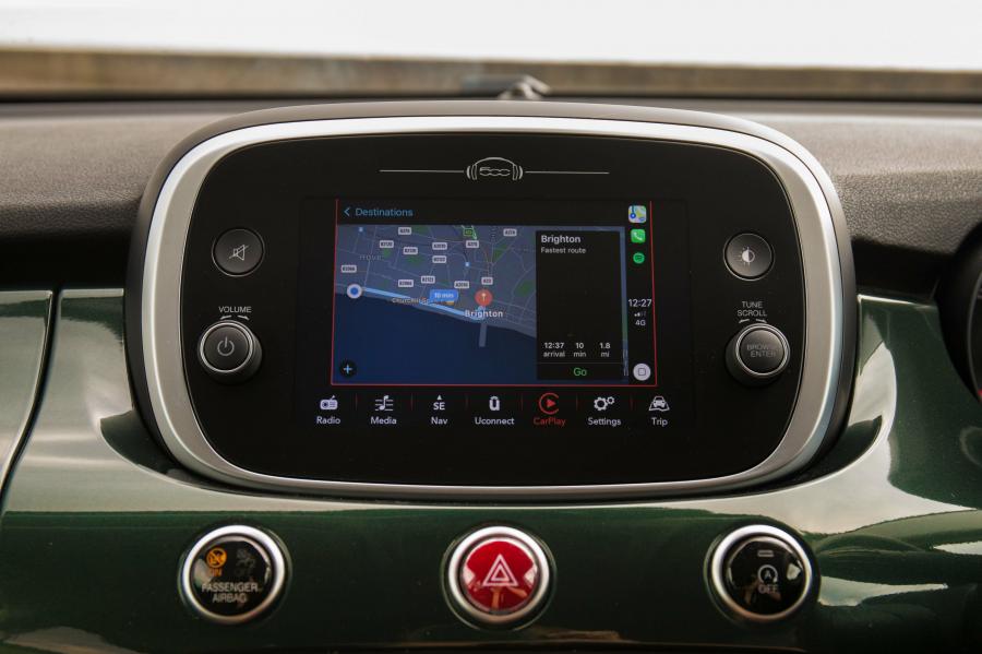 Детали интерьера Fiat 500X Cross (334) 2018 года  (UK) (фото 20 из 47)